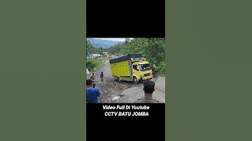 DETIK-detik Truk Terbalik Parah Di Tanjakan Batu Jomba