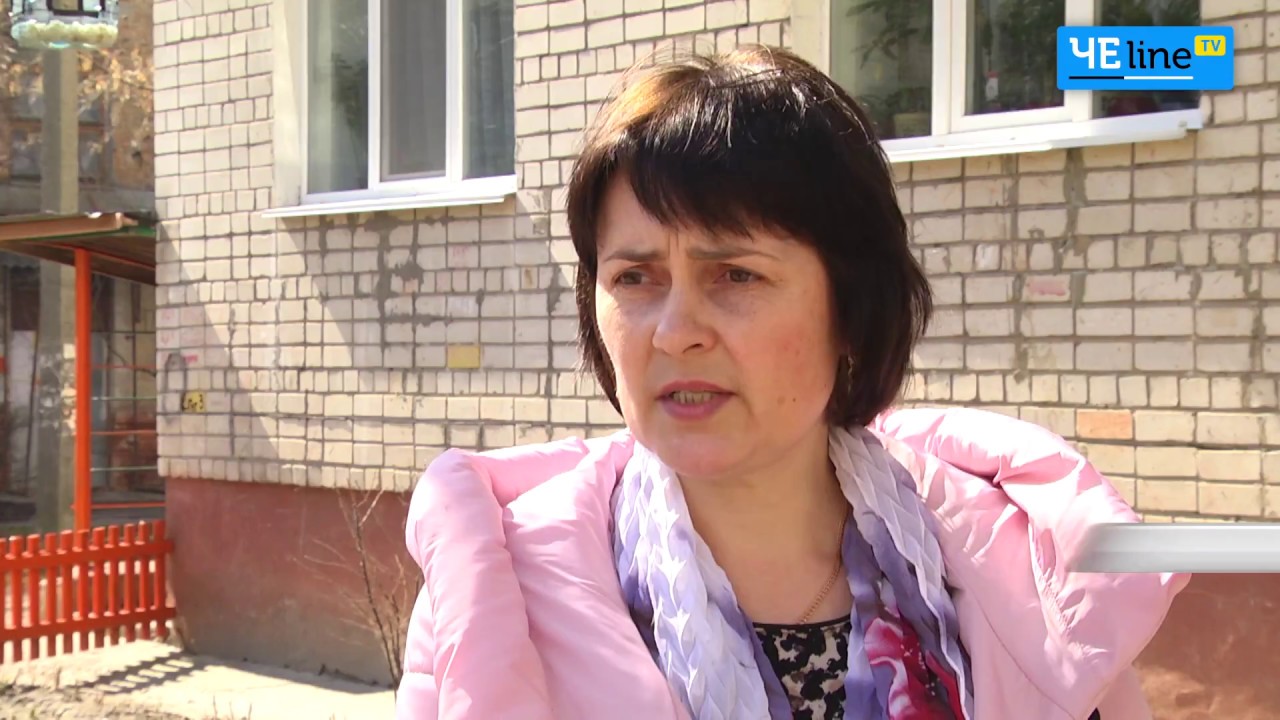 В Чернигове неизвестные обокрали многоэтажку – ведется следствие - YouTube