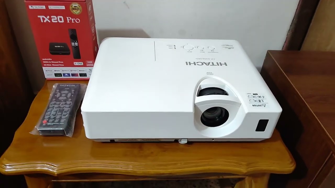 Hitachi CP-X3042WN Made in Japan