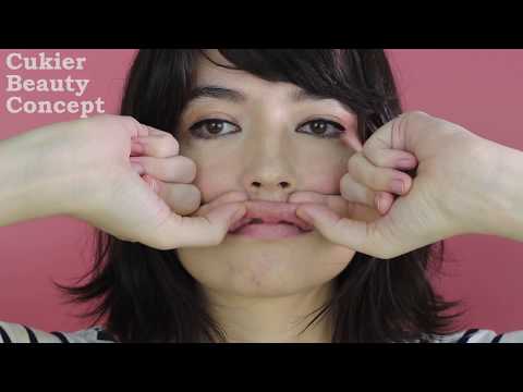 Video: How To Enlarge Lips With Self-massage