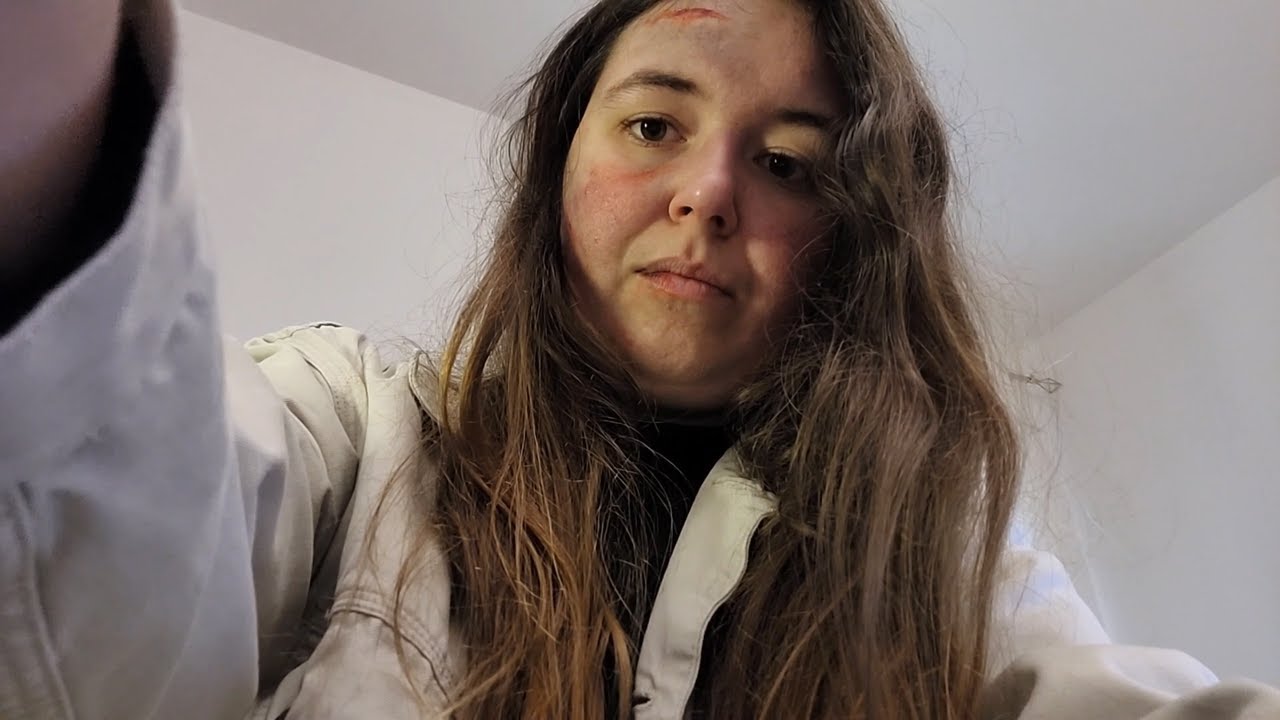 [ASMR FR] Roleplay Apocalypse Zombie - Episode 2 : Soins Médicaux - Chuchotement