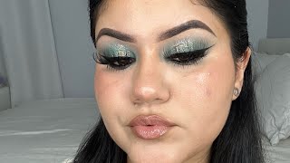 Blue eyeshadow with glitter tutorial ✨