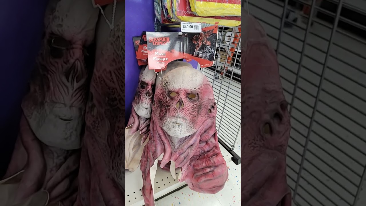 THEY HAVE THE STRANGER THINGS VECNA MASK!!