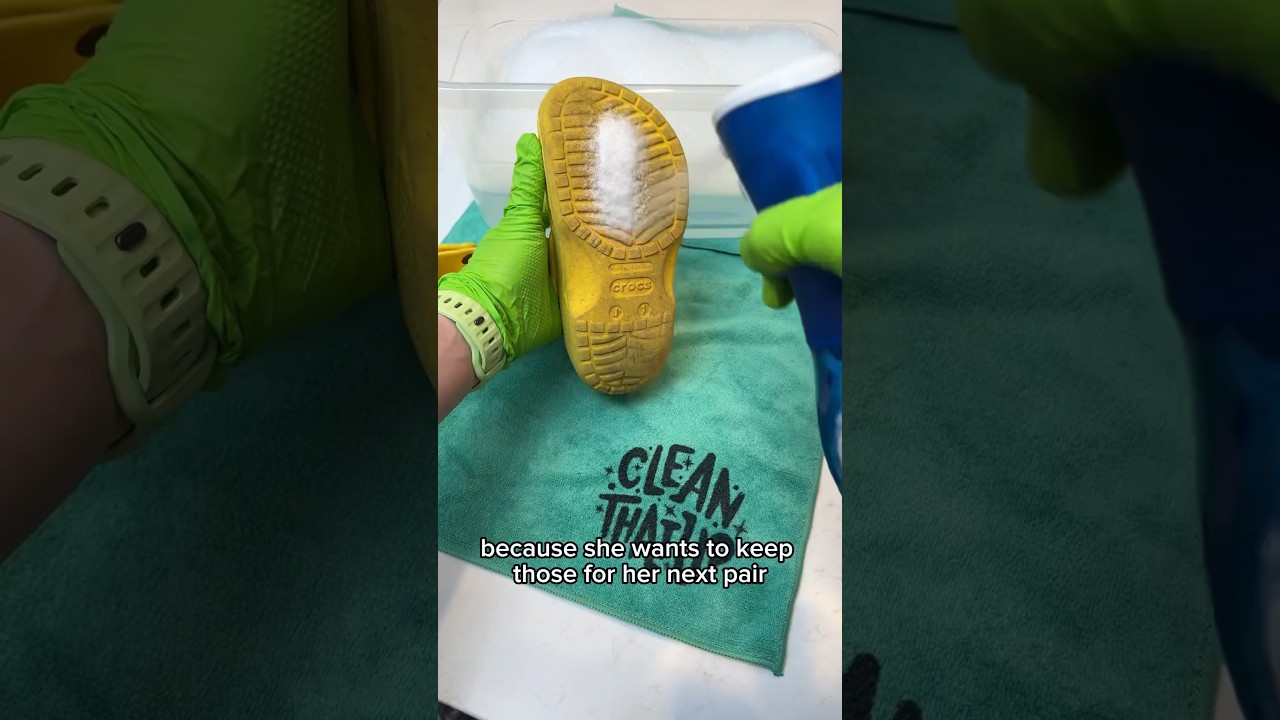 Чистка Crocs моей дочери перед тем, как их подарить #чистка #crocs #как #вау #советыпочистке