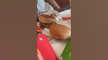 #mcdonalds #burger #fries #periperifries #coke #coldcoffee #outing #tasty #yummy #shorts