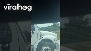 Frito-Lay Truck Involved In Police Chase In Texas || Viralhog