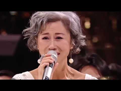 好怀念25年前：叶倩文、林子祥、王菲、郭富城、刘德华同台演唱！看到叶倩文满头白发，让人泪目