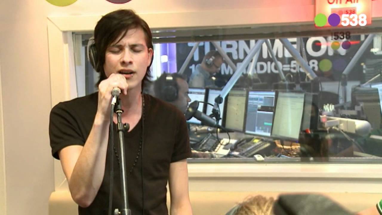 Only Seven Left - Love Will Lighten The Dark (live bij Evers Staat Op)