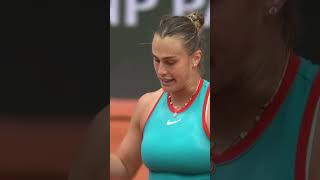 Aryna Sabalenka takes the first set following an incredible display from both women 👏  #frenchopen