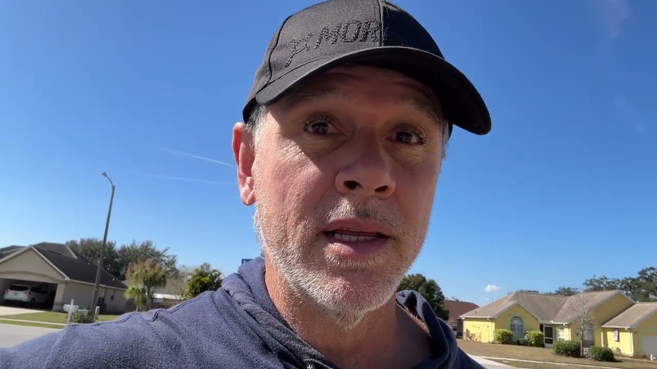 What Is VEEFRIENDS! - Gary Vee? The Future Of Comic Books? 