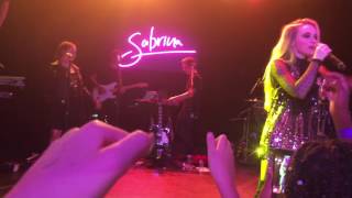 SABRINA CARPENTER | EVOLution TOUR | THUMBS (LIT)