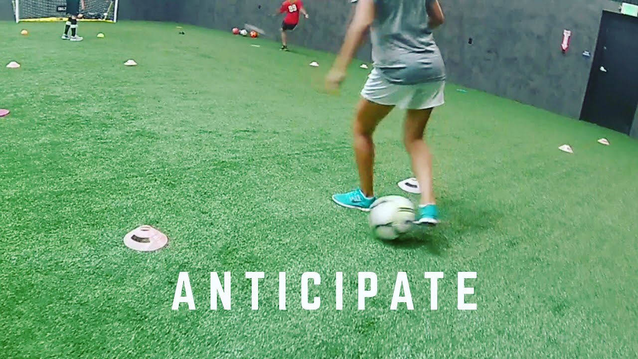 Soccer training drills and skills on anticipation movement 