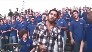 Lenny Kravitz crashes the VOP Choir in New Orleans for 