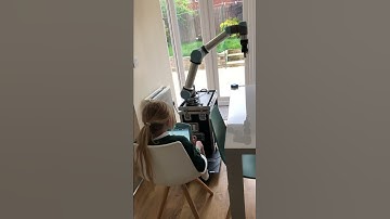 Lockdown homeschooling with Universal Robots