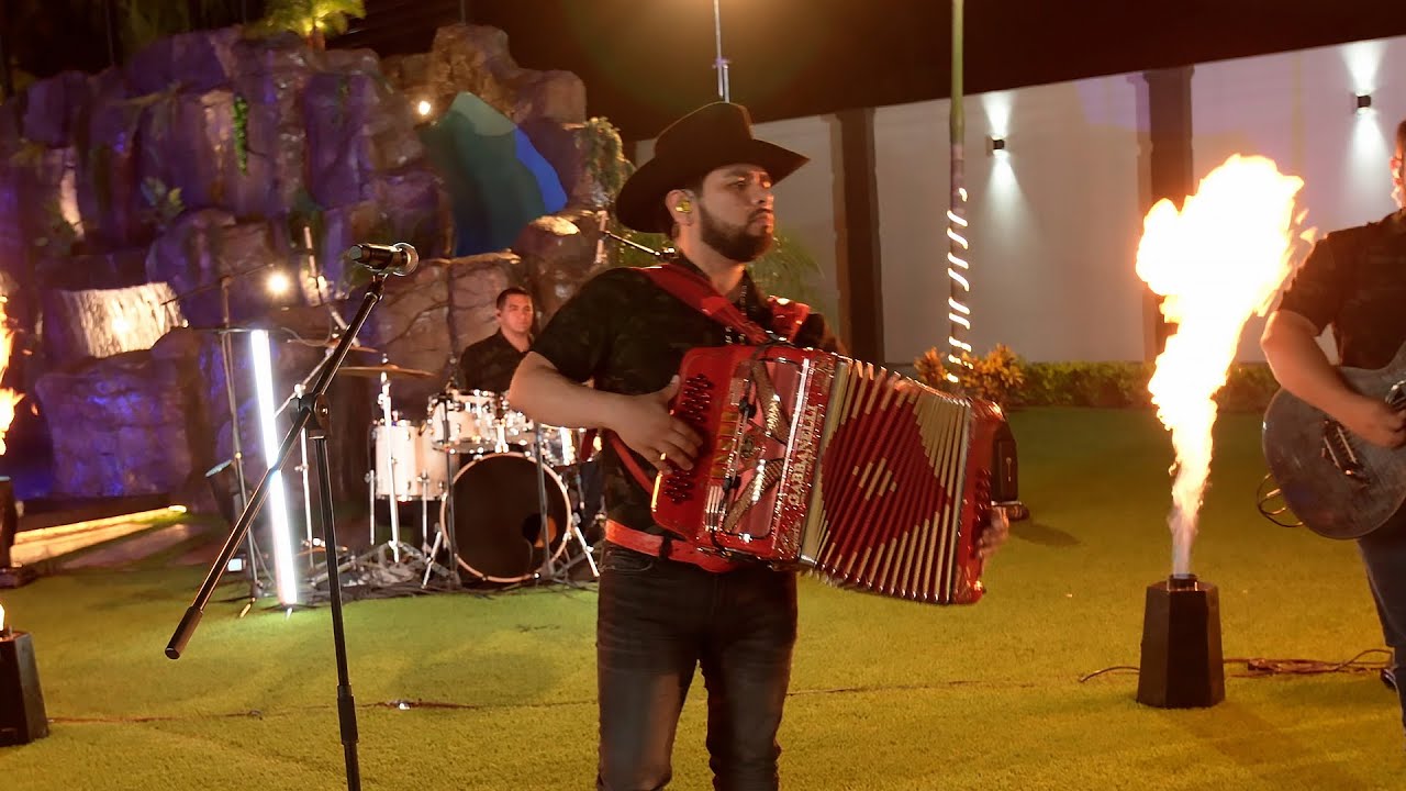 A La MB Muchas Gracias (Adiós al Chore) - Panchito Arredondo