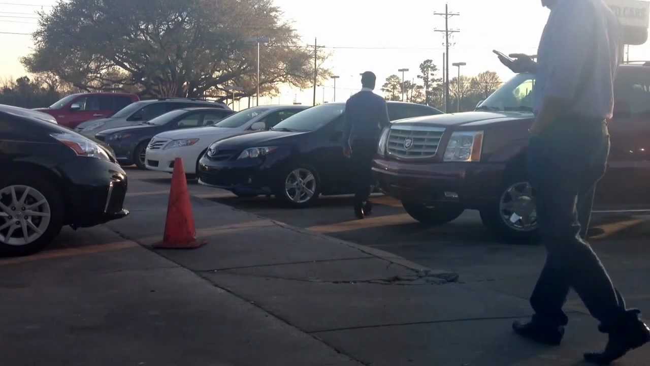 The car Horn that won't stop going off by itself. Prank played by