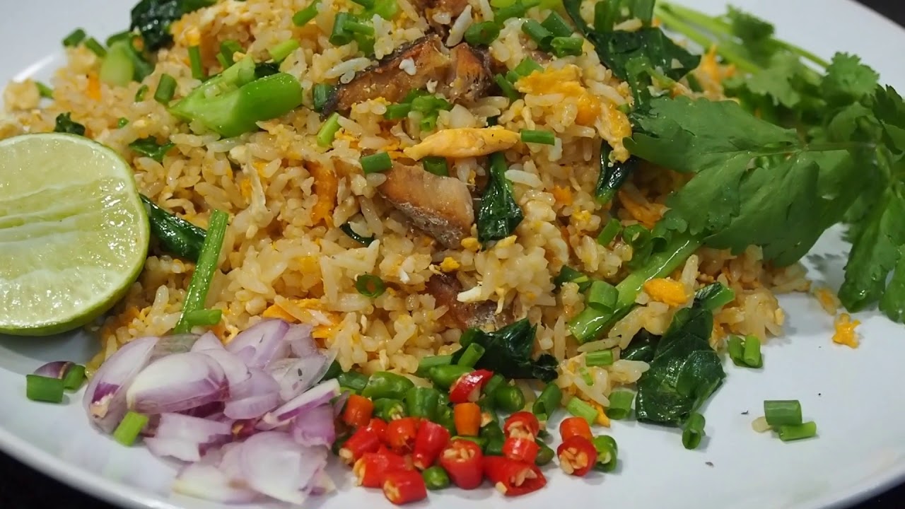 ข้าวผัดอินทรีเค็ม ศุภชัย เสมอมิตร โหน่งโชว์ l เข้าครัวกับคุณโหน่ง