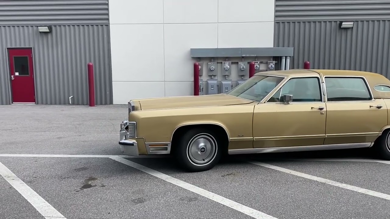 Год простоя и он завелся! Воскрешаем Lincoln Continental 1979