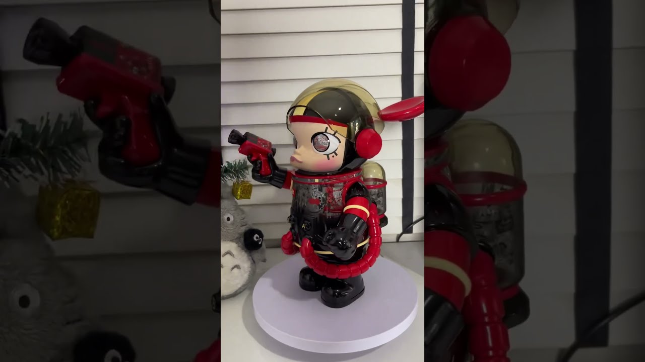 Space Molly 400% Disney 100th Anniversary #popmart #molly