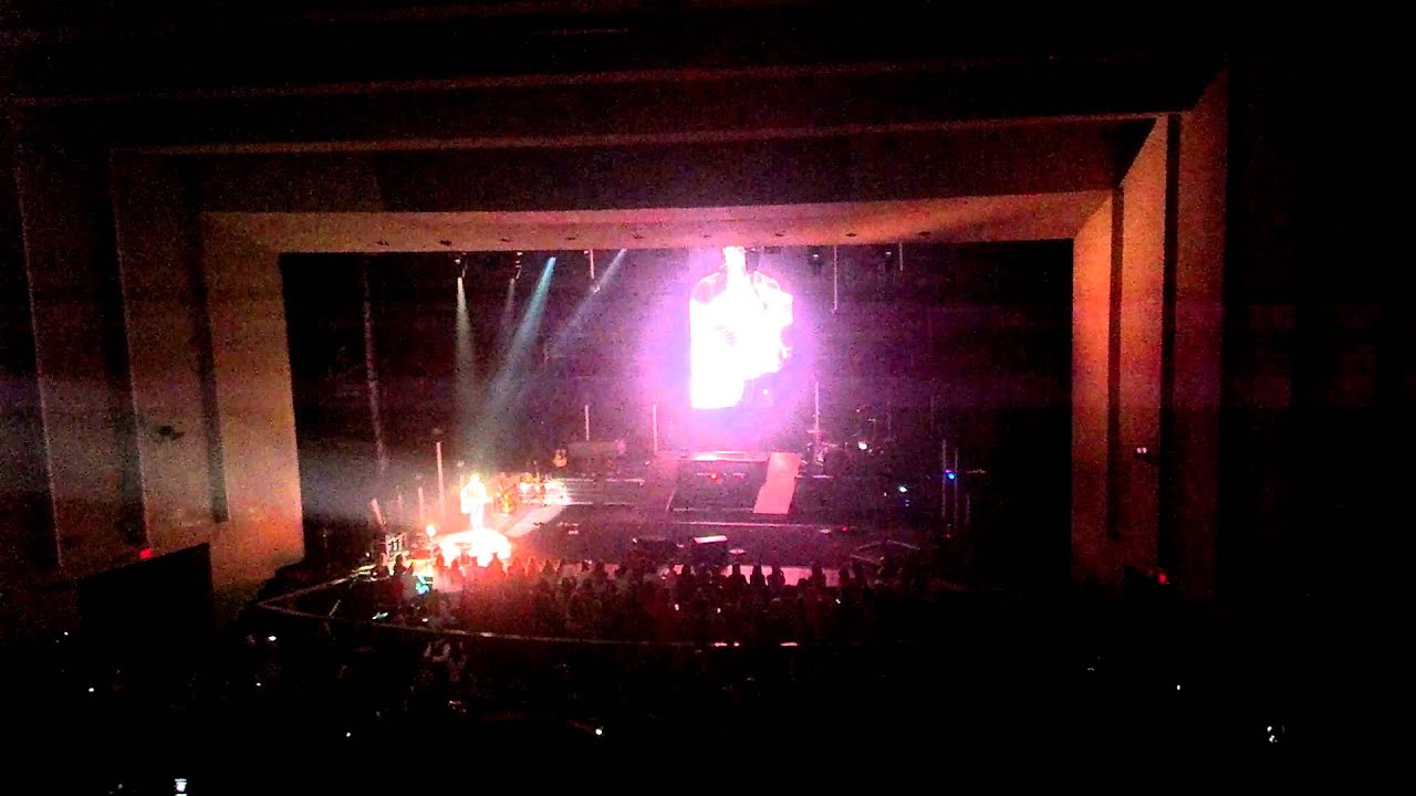 Hunter Hayes, acoustic guitar, Greensboro NC YouTube