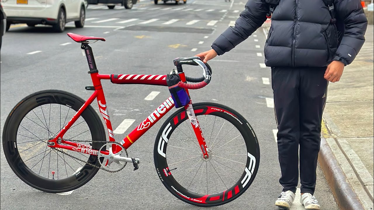 FIXED GEAR | DOING DELIVERIES ON MY CINELLI VIGORELLI SHARK IN BROOKLYN