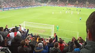 Slavia fans: My jsme ten klub......