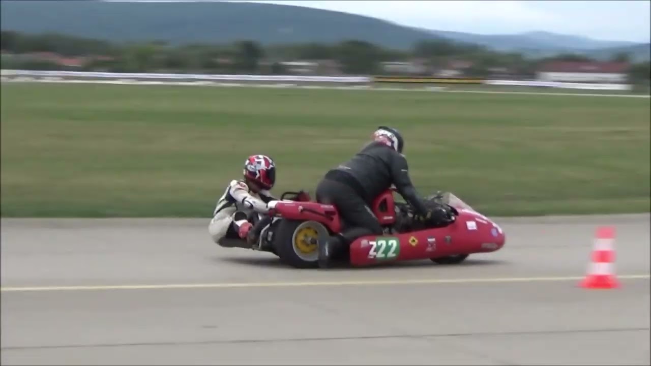 Letisko Trenčín 2025 - Sidecar races #trencin #racing #sidecar #race #classic