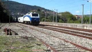 RENFE 333-402 at Redondela