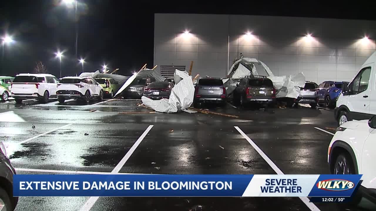 Tornado likely hit Bloomington, Indiana - YouTube