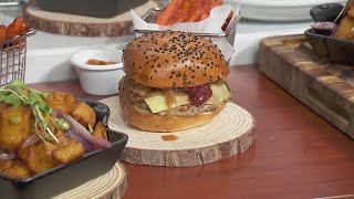 Lunchbreak:  Duck Burger with Pumpkin Ketchup
