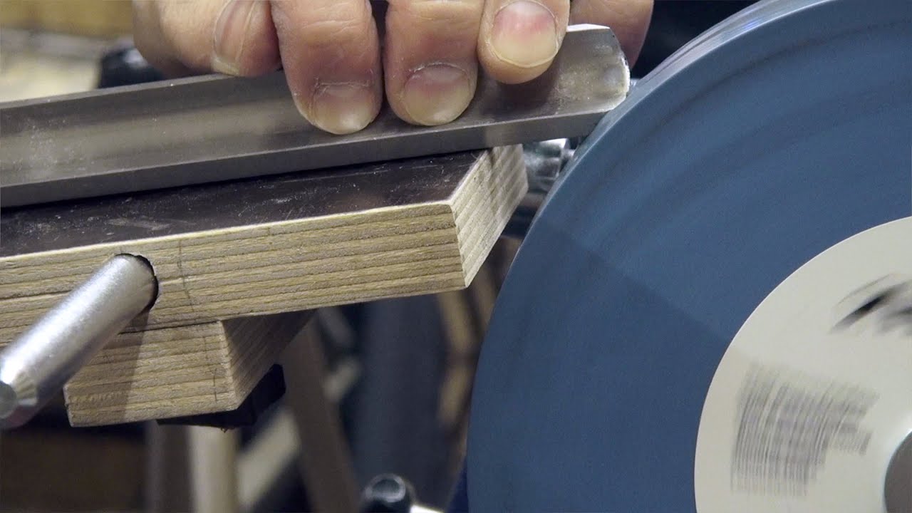 47. Przystawka do ostrzenia noży tokarskich. - YouTube