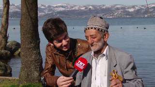 Kemence Çalan Yaşli Amcamizi Di̇nledi̇k