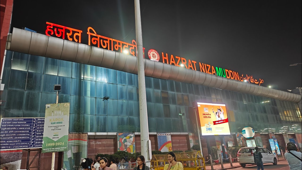 Delhi to Bangalore Trip VLOG | Rajdhani Express (22692) FULL ROUTE & STATIONS! | Family Fun & Food