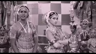 Muththa Mazhai Reprise Soori Version