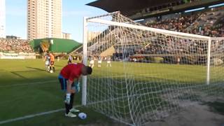 Ferro-Almagro Penal Atajado Por Limousin