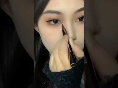 ايلاينر الكوري 