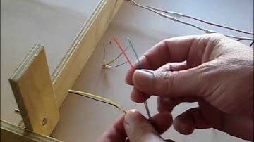 Wiring up signal light for model railway