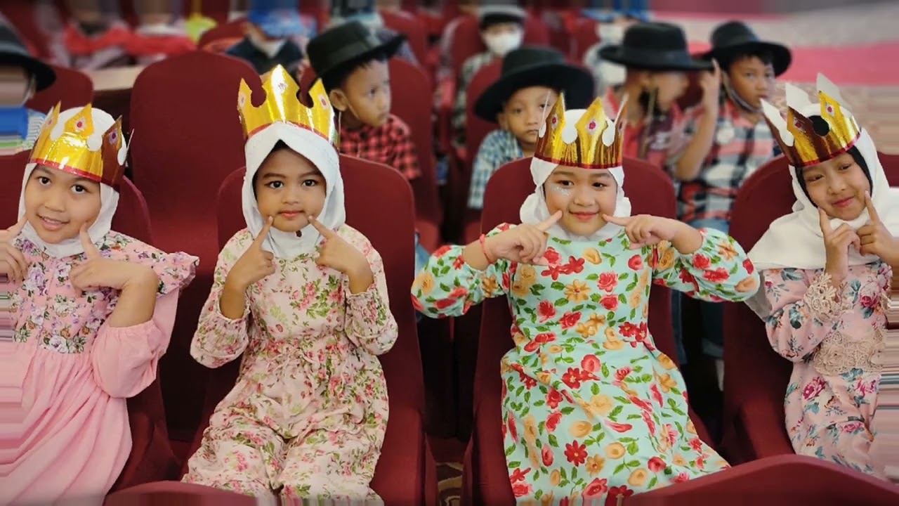 SLIDE PHOTO DOKUMENTASI AKHIRUSSANAH TK AISYIYAH MALANGJIWAN 2021/2022