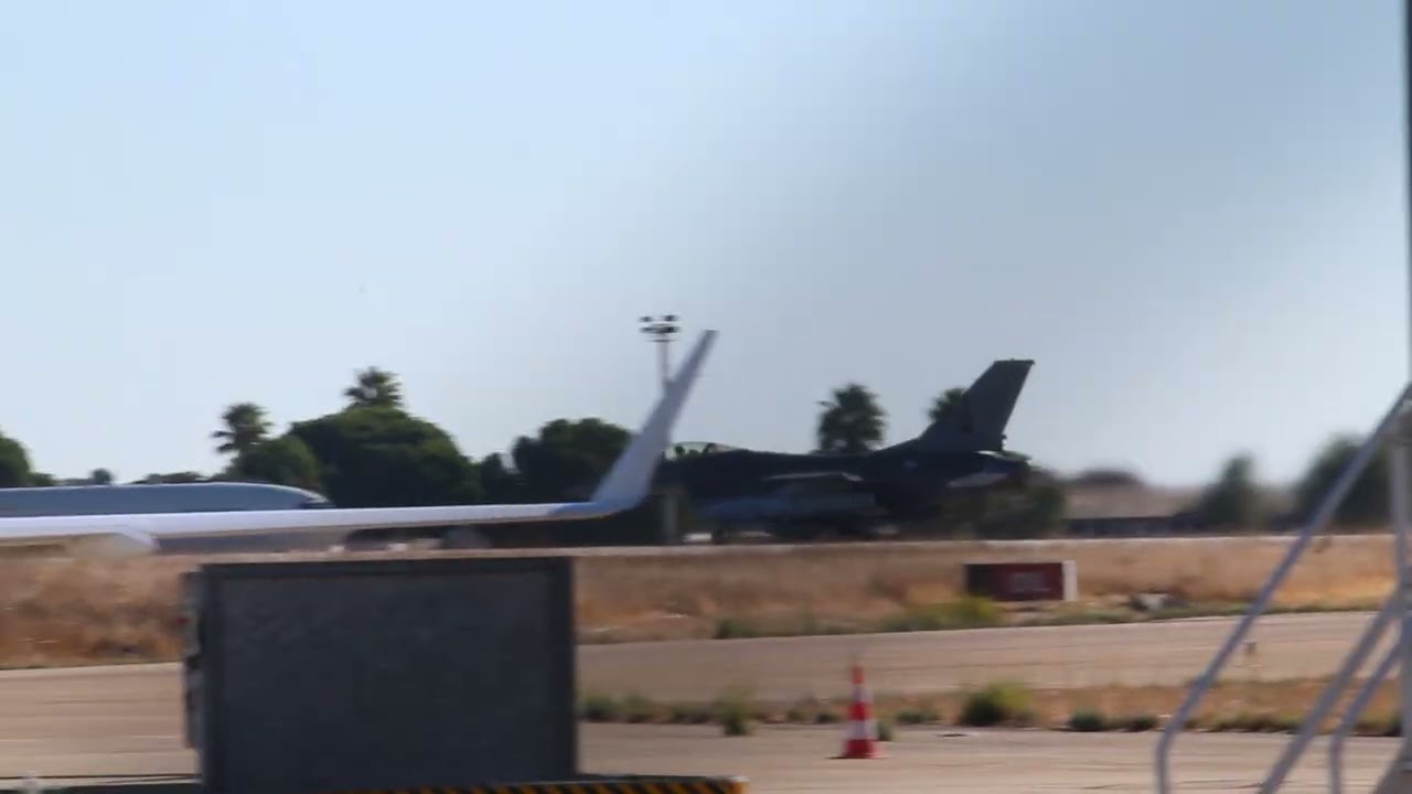 F16AM , 15131 a descolar em Beja. NATO tiger meet,  1 de Outubro 2025