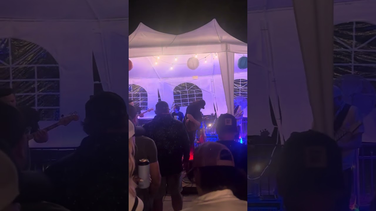 Issac French and Band at Dematteos - Drunk When I Wake up Live 