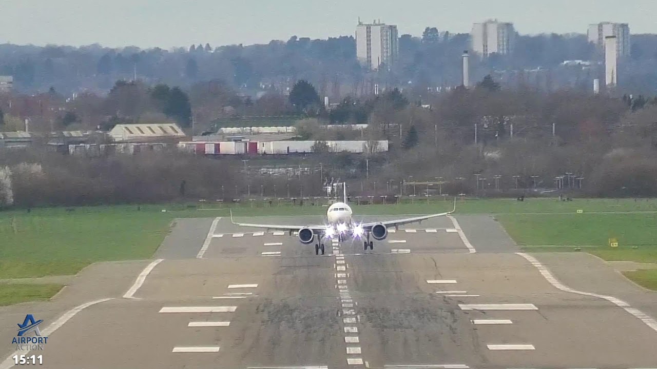 Birmingham Airport ( BHX ) Livestream - A3880 Delayed Arrival 10th March 26
