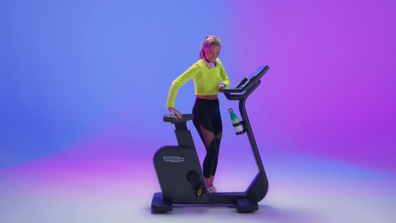 Technogym Excite Live Bike 500 (테크노짐 익사이트 라이브 바이크 500)