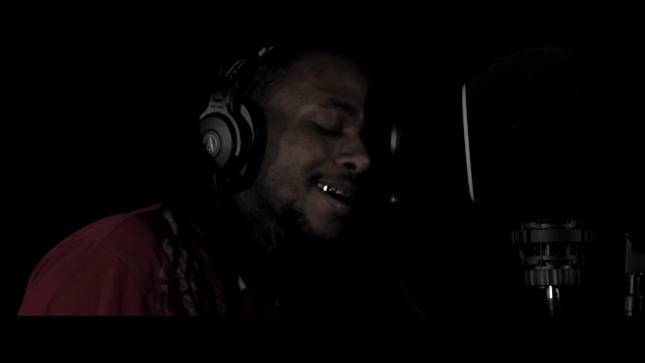 Watch DezzyBee-No Fakin on YouTube Watch DezzyBee-No Fakin on YouTube