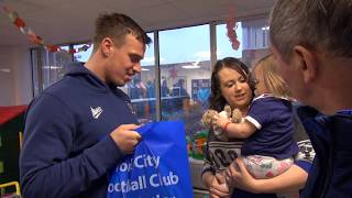 York City players visit Children's Ward