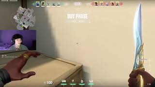 Sinatraa watching Radiant kids argue