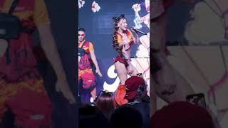 Download Lagu PENSA QUE É DOIS - MC PIPOKINHA E MC DIGU (CANAL BAILÃO) LYRIC VIDEO MP3