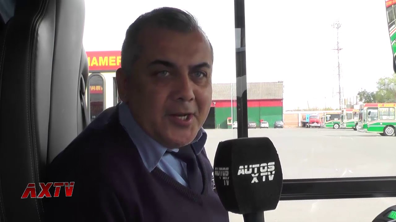 Andrés Reynoso conduce Bus eléctrico