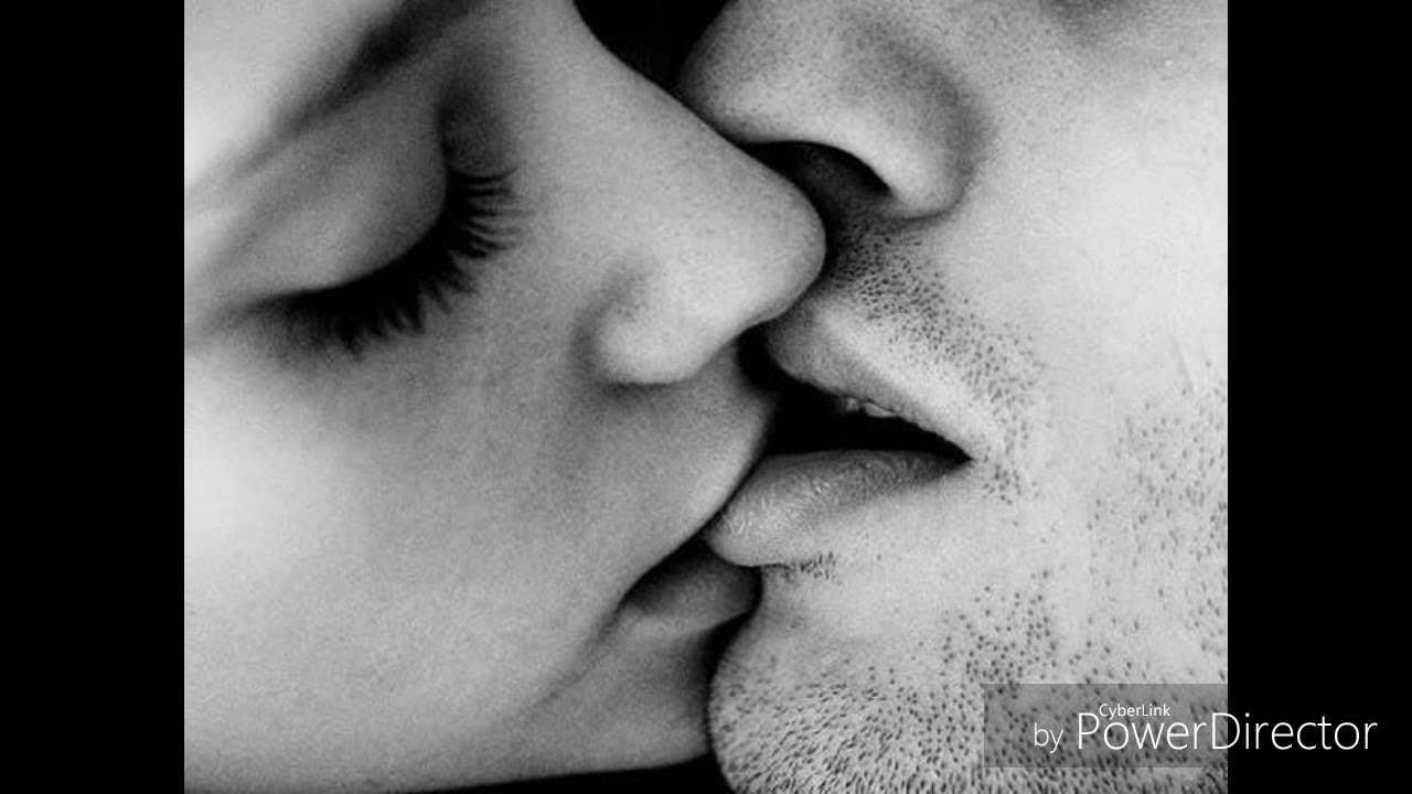 После страстного поцелуя. Поцелуй в губы. Красивый поцелуй. Целующие губы. Нежный поцелуй.