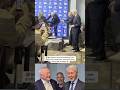 Bill Clinton surprised Cowboys’ pre-draft press conference, and Jerry Jones fell off stage ビル・クリントン