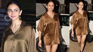 Check Actress Rakul Preet Singh Looks Super-Hot Without Pants At Dinner